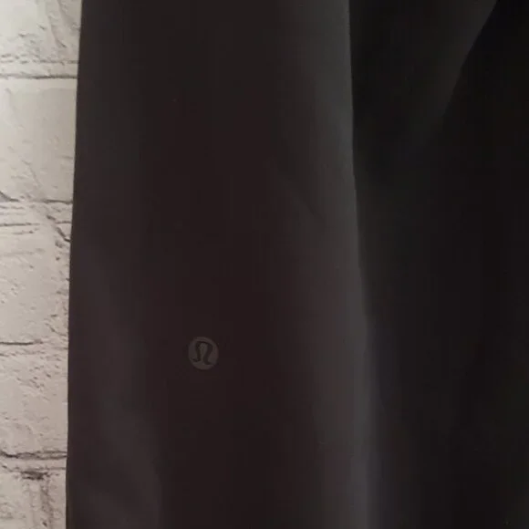 Lululemon On The Fly Wide Leg Pant - Picture 8 of 10